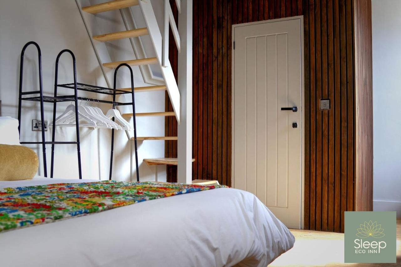 וורטינג Sleep Hotel מראה חיצוני תמונה